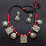 Thread Necklace Black and Red colour