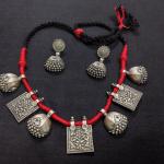 Thread Necklace Black and Red colour