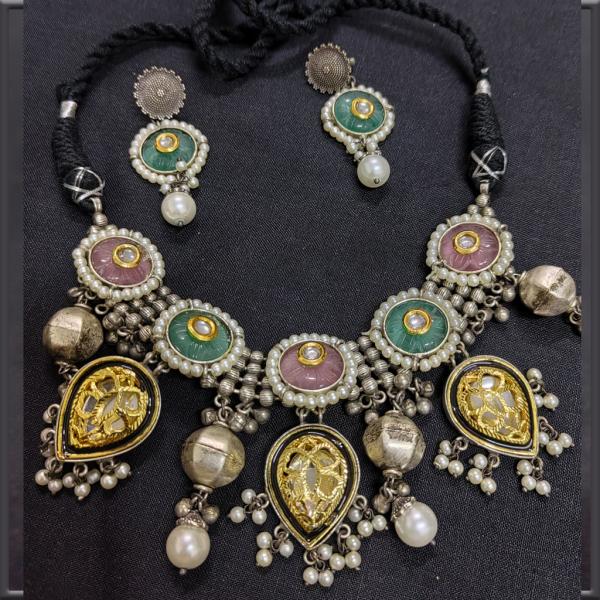 Necklase set